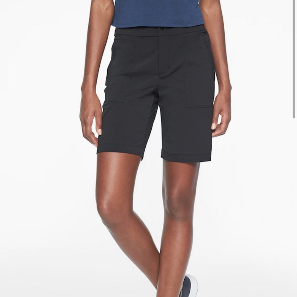 Athleta Trekkie Bermuda 2.0 // 14 gray